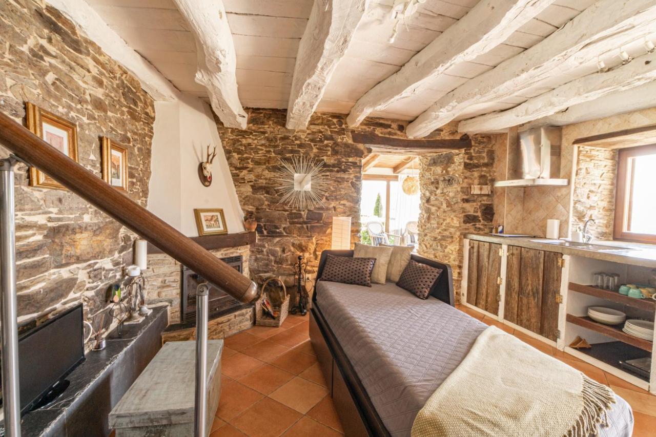 Complejo Rural Lar De Vies Guest House A Pontenova Exterior foto