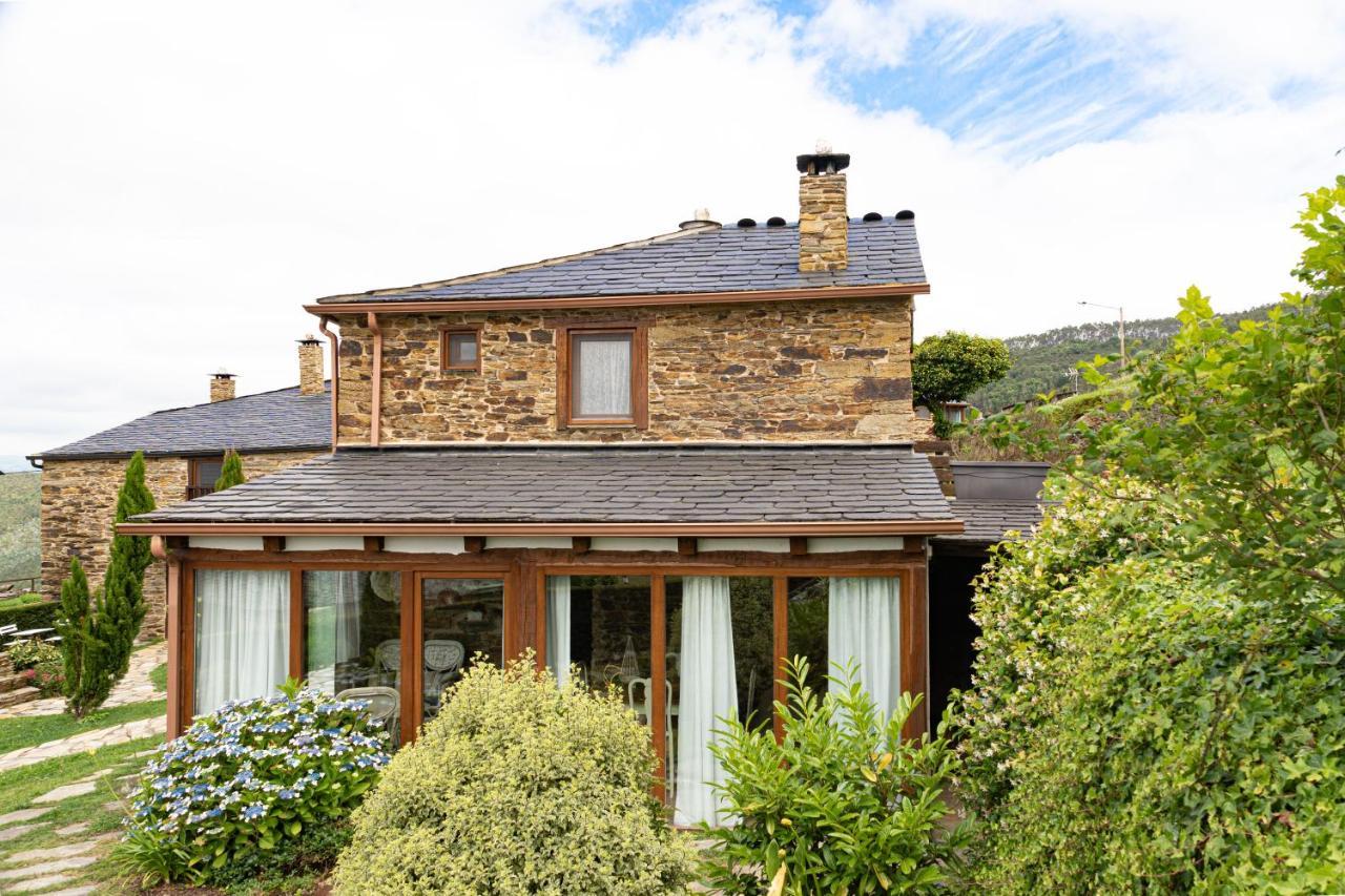 Complejo Rural Lar De Vies Guest House A Pontenova Exterior foto