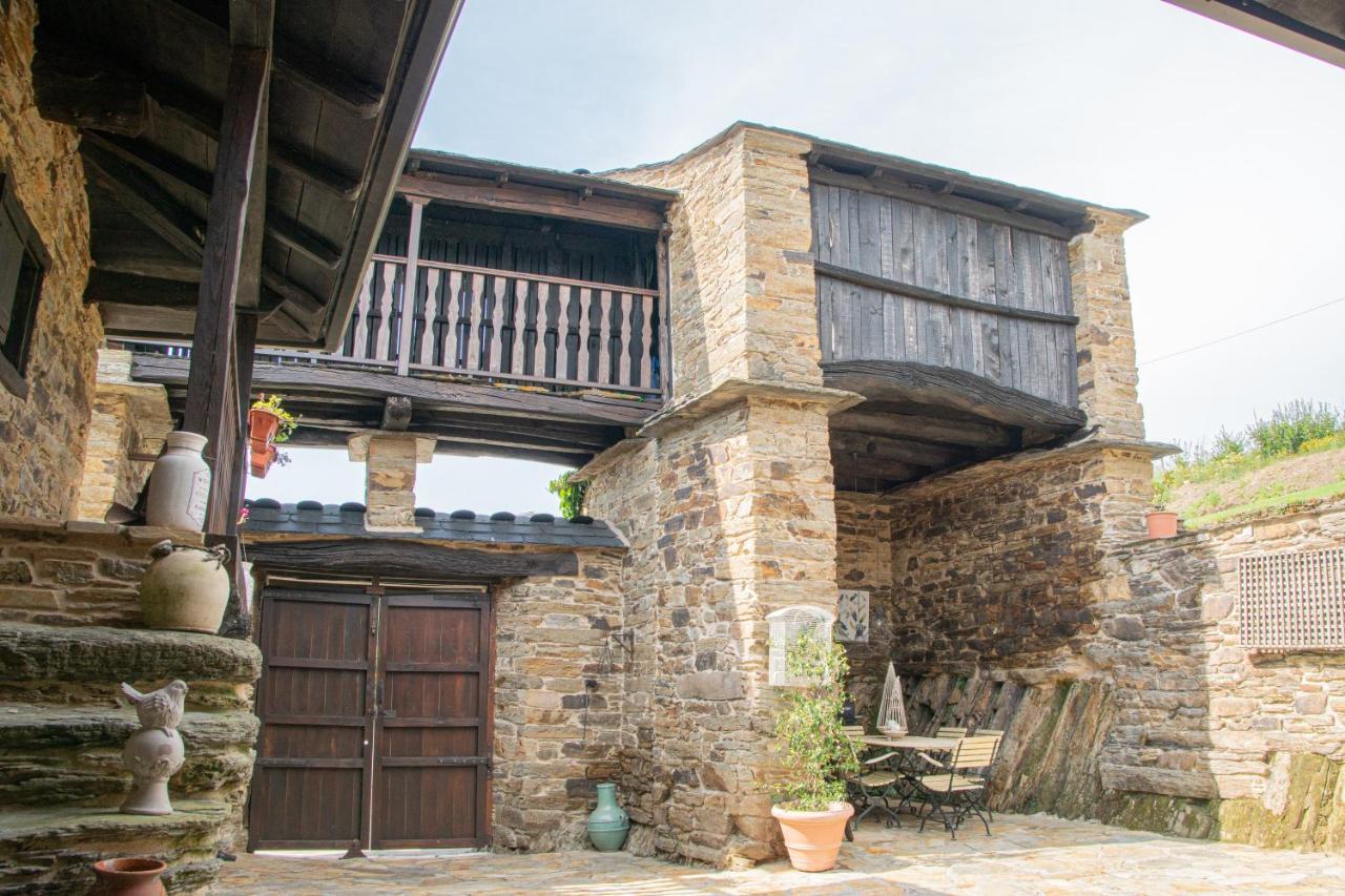 Complejo Rural Lar De Vies Guest House A Pontenova Exterior foto